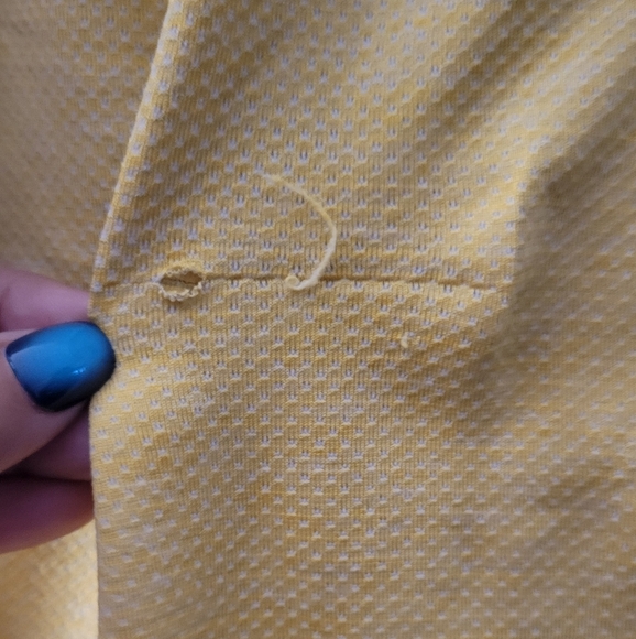 Lululemon Tech Tee Size Medium As is****** - Picture 5 of 5